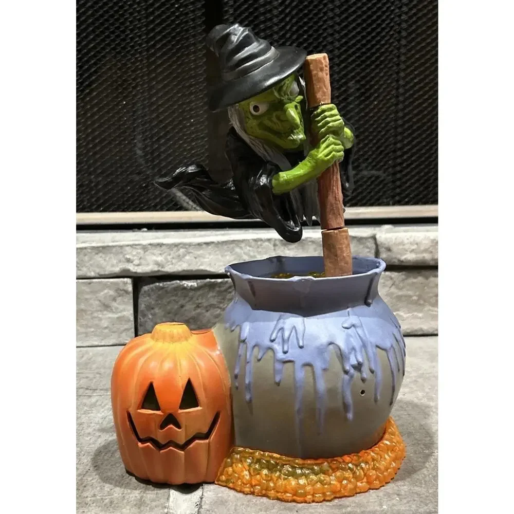 1997 TrendMasters Hallowscream Animated Witch Clap Sensor